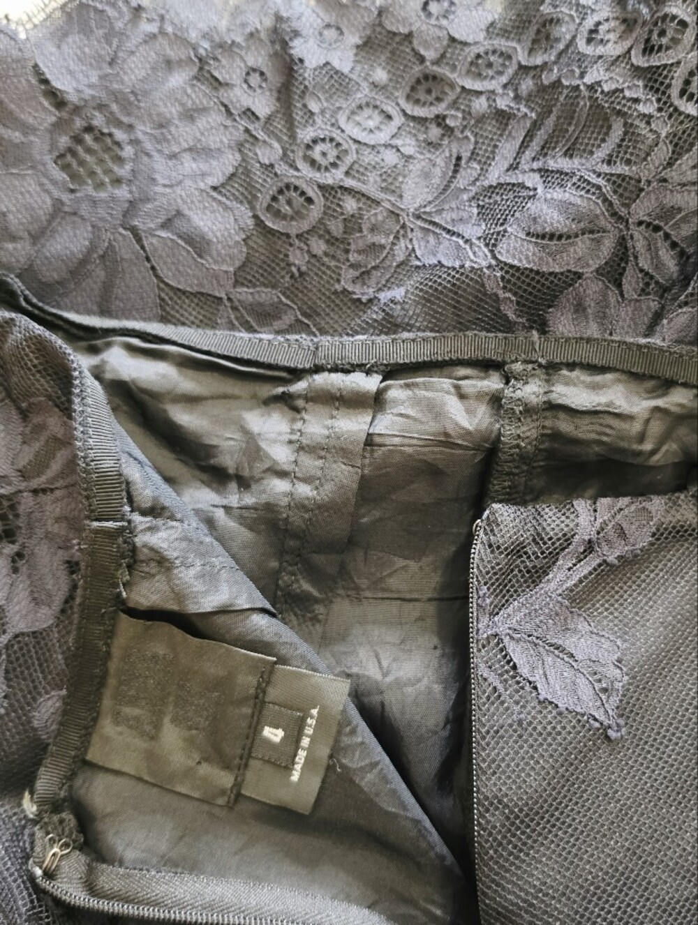 Anna Sui Floral Lace Short - Picture 5 of 7